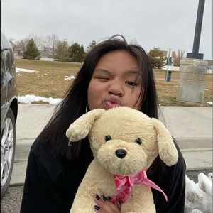 Meet your Posher, Melia